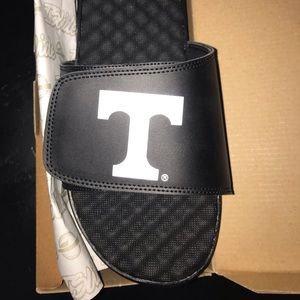 Men’s UT Slides!